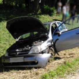 Znów auto wypadło z drogi. I znów na DK-75…