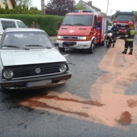 Stary Sącz, ul. Piłsudskiego - zderzenie dwóch samochodów osobowych